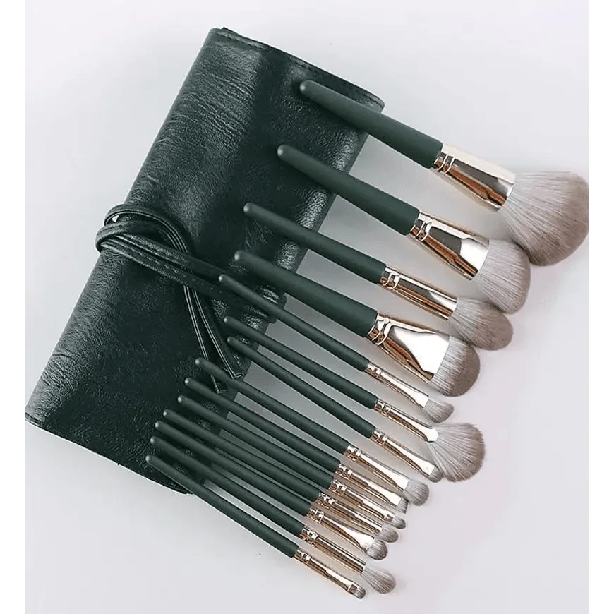 Additional view of the 14-Piece Makeup Brush Set