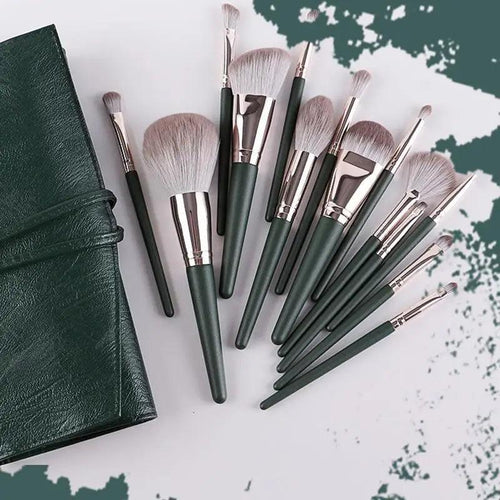 Additional view of the 14-Piece Makeup Brush Set